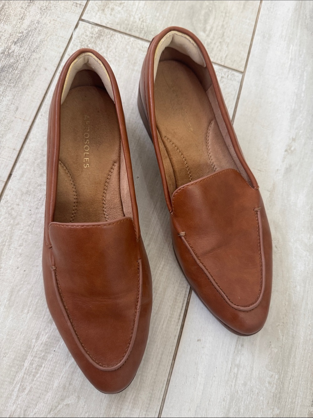 AEROSOLES Tan Leather Slip-On Loafers